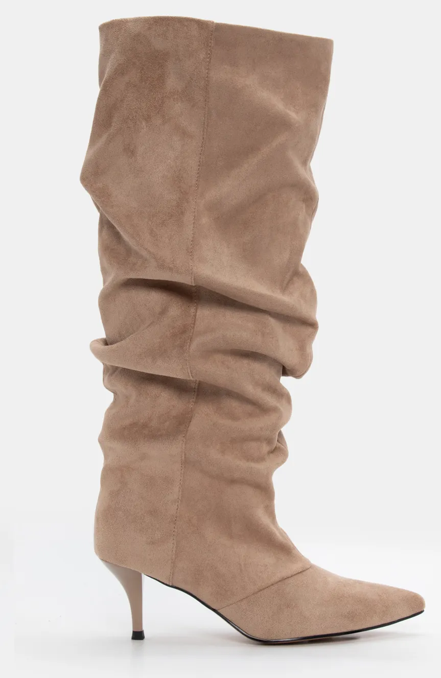 Μπότες Μυτερές με Σούρες - Μπεζ-Σκούρο