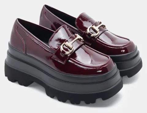 Μοκασίνια Δίσολα με Διακοσμητική Αγκράφα απο Strass - Μπορντό-Λουστρίνι