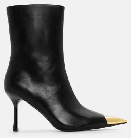 Μποτάκια Μυτερά με Μεταλλική Λεπτομέρεια - Μαύρο