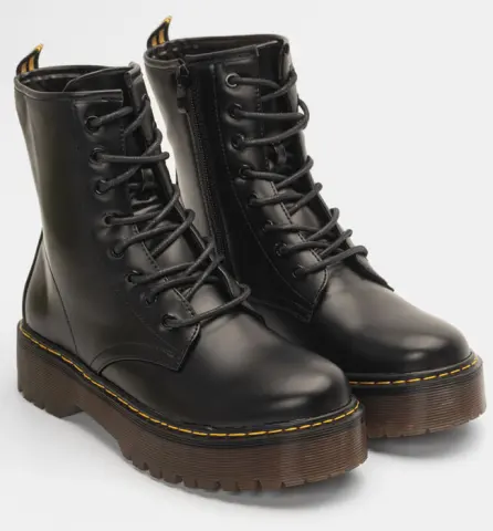 Αρβυλάκια με Τρακτερωτή Σόλα - Μαύρο-Ματ