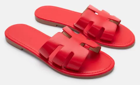 Σανδάλια Flat με Ανοίγματα Στο Πλάι - Κόκκινο