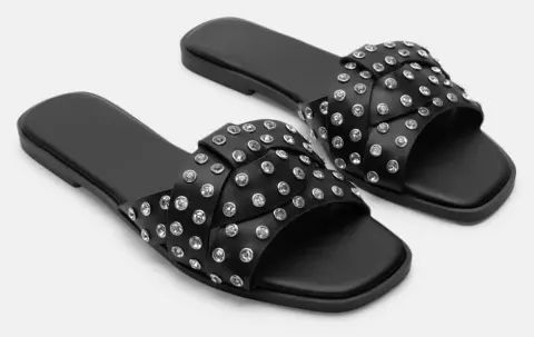 Σανδάλια Flat με Διακοσμητικά Τρούκς - Μαύρο