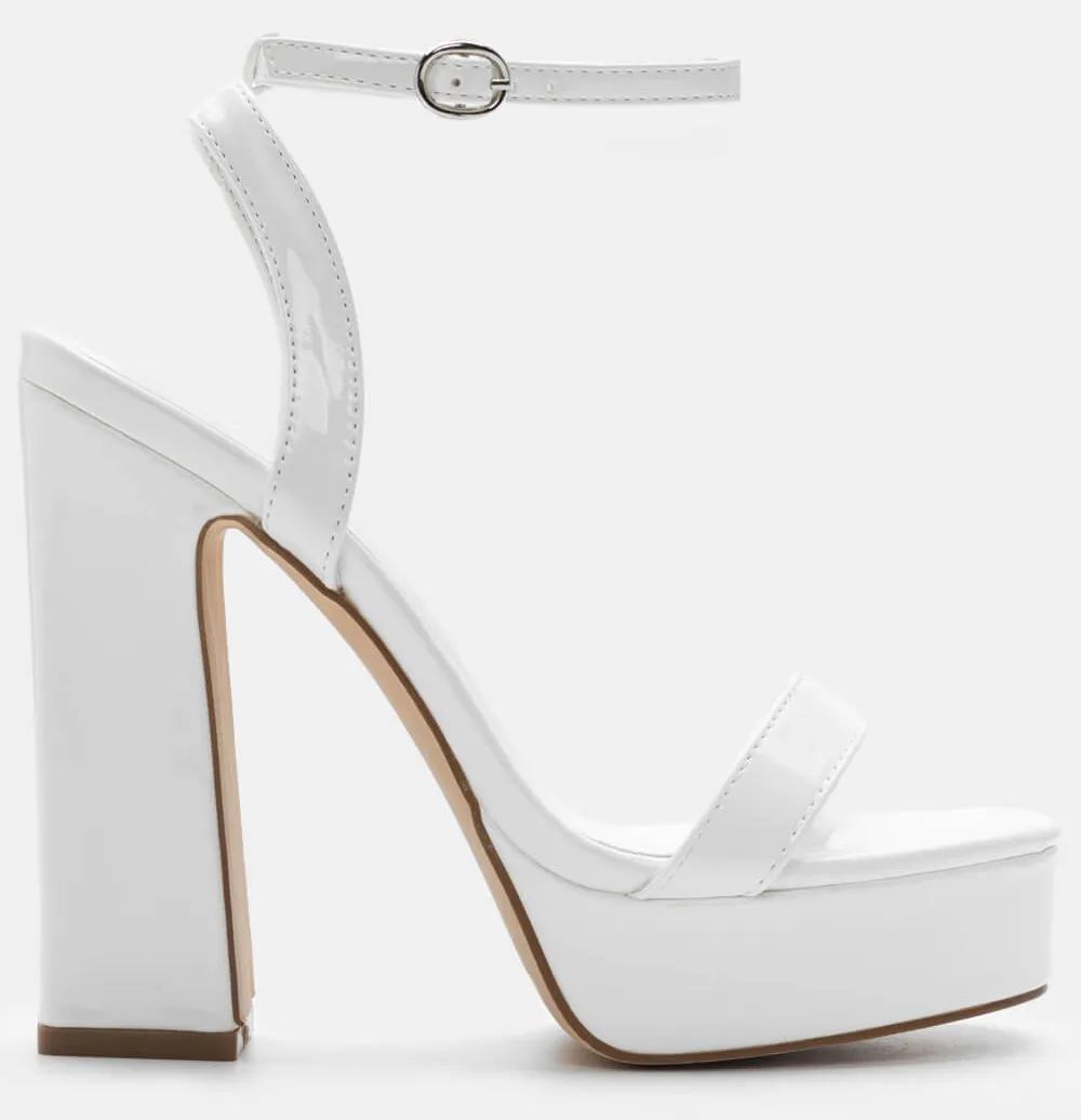 Πέδιλα Λουστρίνι με Φιάπα & Μπαρέτα - Λευκό