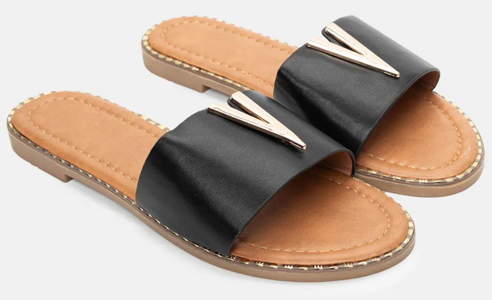 Flat Σανδάλια με Μεταλλική Λεπτομέρεια V - Μαύρο