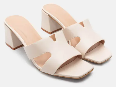 Mules με Φαρδιά Φάσα & Ανοίγματα - Μπεζ