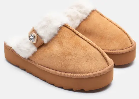 Παντόφλες Γούνινες με Διακοσμητική Καρδία - Κάμελ