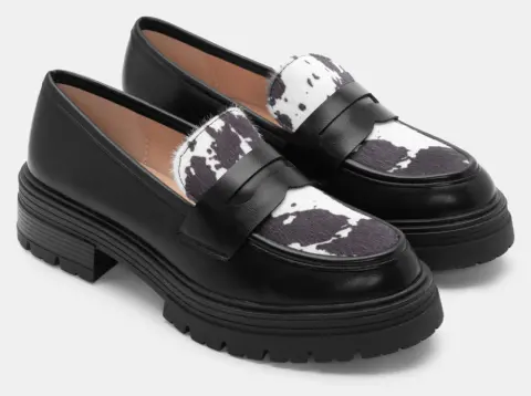 Μοκασίνια με Λεπτομέρεια Cow - Μαύρο