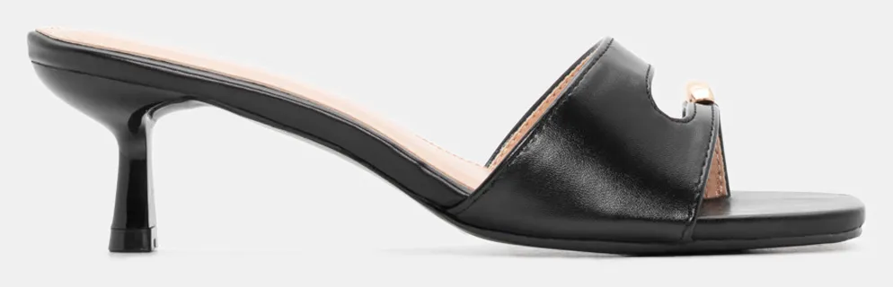 Mules με Μεταλλική Λεπτομέρεια - Μαύρο