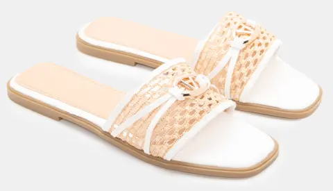 Flat Σανδάλια με Διακοσμητική Τόκα - Λευκό