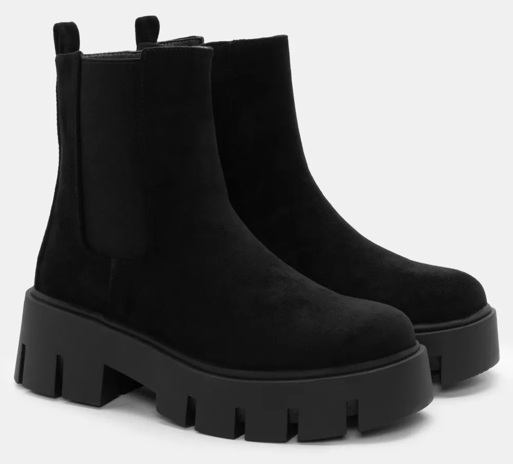 Μποτάκια Chelsea με Τρακτερωτή Σόλα - Μαύρο