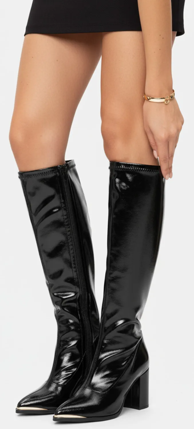 Μπότες Μυτερές με Μεταλλική Λεπτομέρεια στη Μύτη - Μαύρο