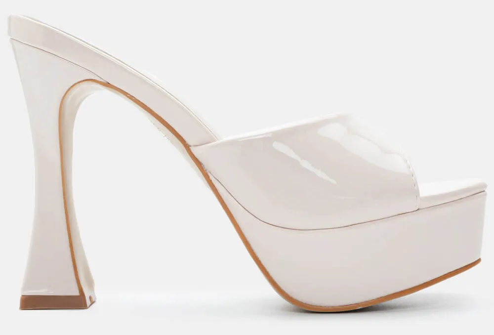 Mules Λουστρίνι με Φιάπα - Μπεζ