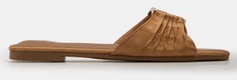 Flat Σανδάλια με Μεταλλική Λεπτομέρεια - Κάμελ