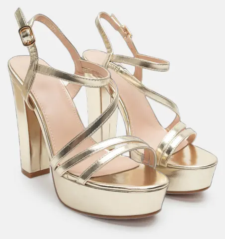 Πέδιλα με Πολλαπλά Λουράκια & Φιάπα - Χρυσό