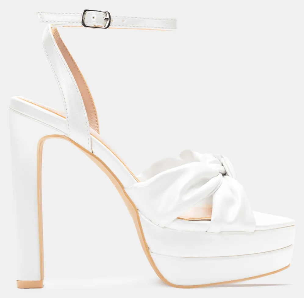 Πέδιλά με Διπλή Φιάπα & Μπαρέτα - Λευκό