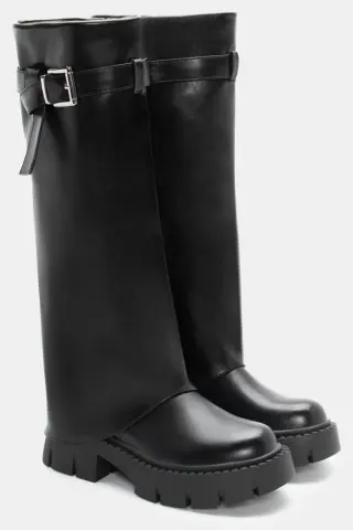 Μπότες με Εφέ Αναδιπλούμενης Φάσας & Τρακτερωτή Σόλα - Μαύρο