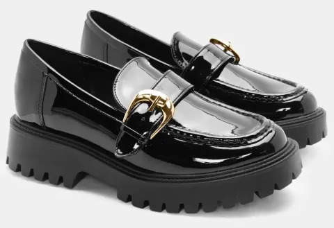 Μοκασίνια με Τρακτερωτή Σόλα & Διακοσμητική Τόκα - Μαύρο-Λουστρίνι