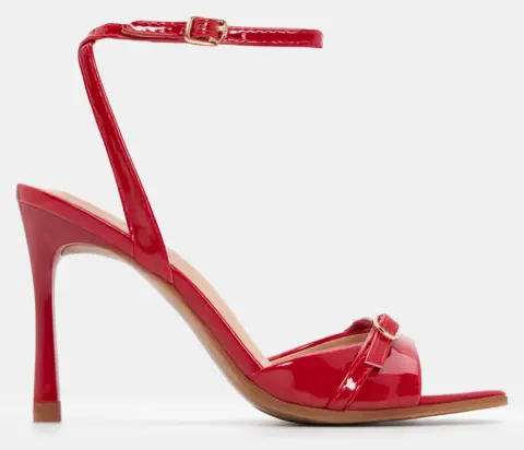 Πέδιλα με Διακοσμητικό Λουράκι & Μπαρέτα - Κόκκινο