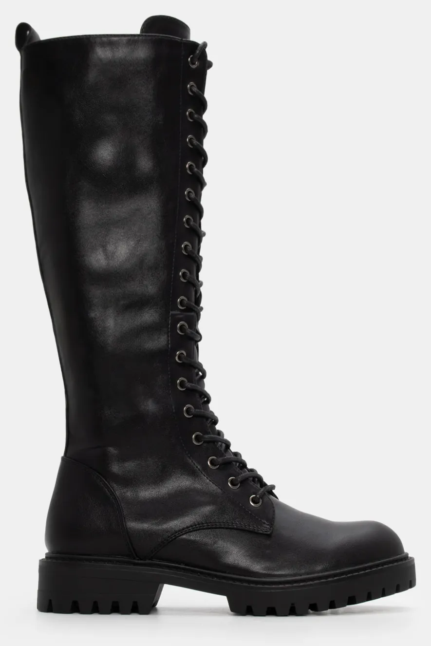Μπότες με Κορδόνια & Τρακτερωτή Σόλα - Μαύρο