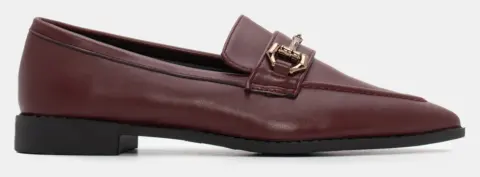 Μοκασίνια Μυτερά με Διακοσμητική Αγκράφα - Μπορντό