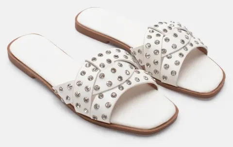 Σανδάλια Flat με Διακοσμητικά Τρούκς - Λευκό