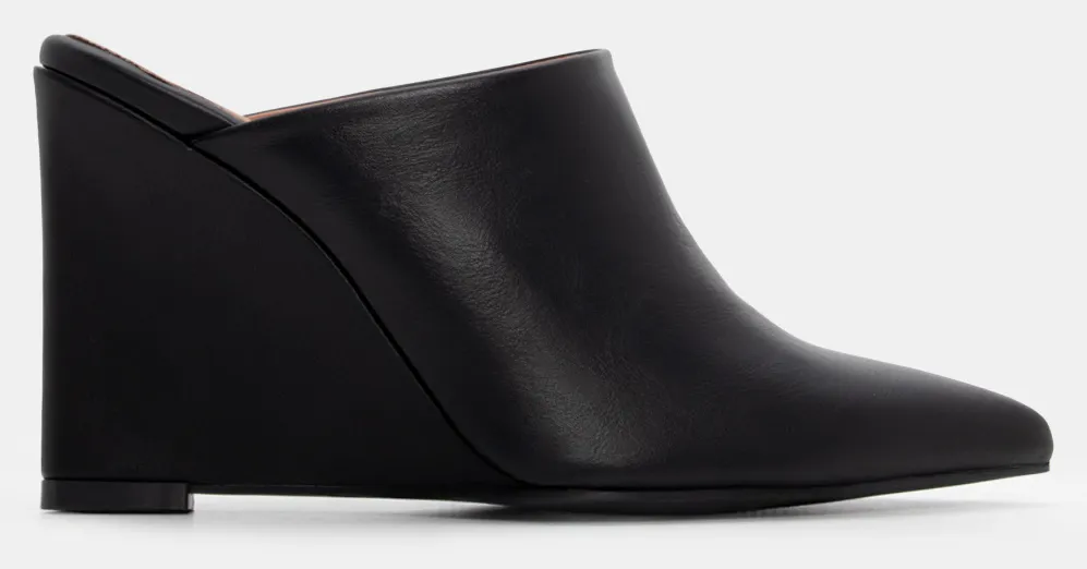 Mules Μυτερά Wedge - Μαύρο