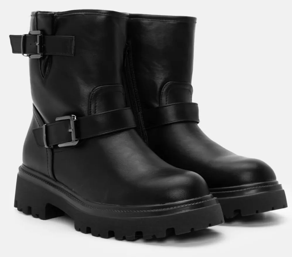 Μποτάκια με Διακοσμητικά Λουράκια - Μαύρο