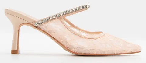 Mules Μυτερά με Διακοσμητικές Πέτρες - Μπεζ