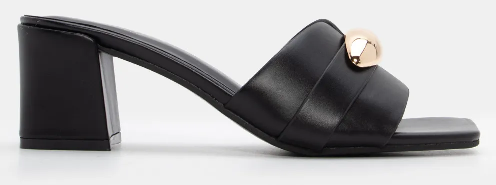Mules με Μεταλλική Λεπτομέρεια - Μαύρο