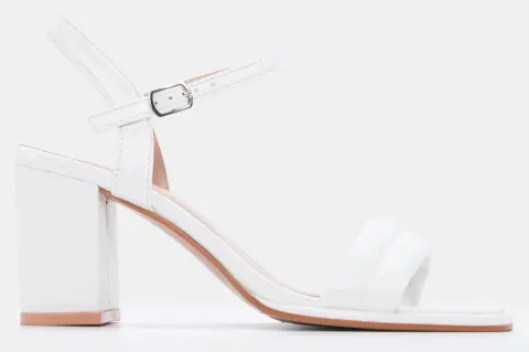 Πέδιλα με Λουράκια & Μπαρέτα - Λευκό