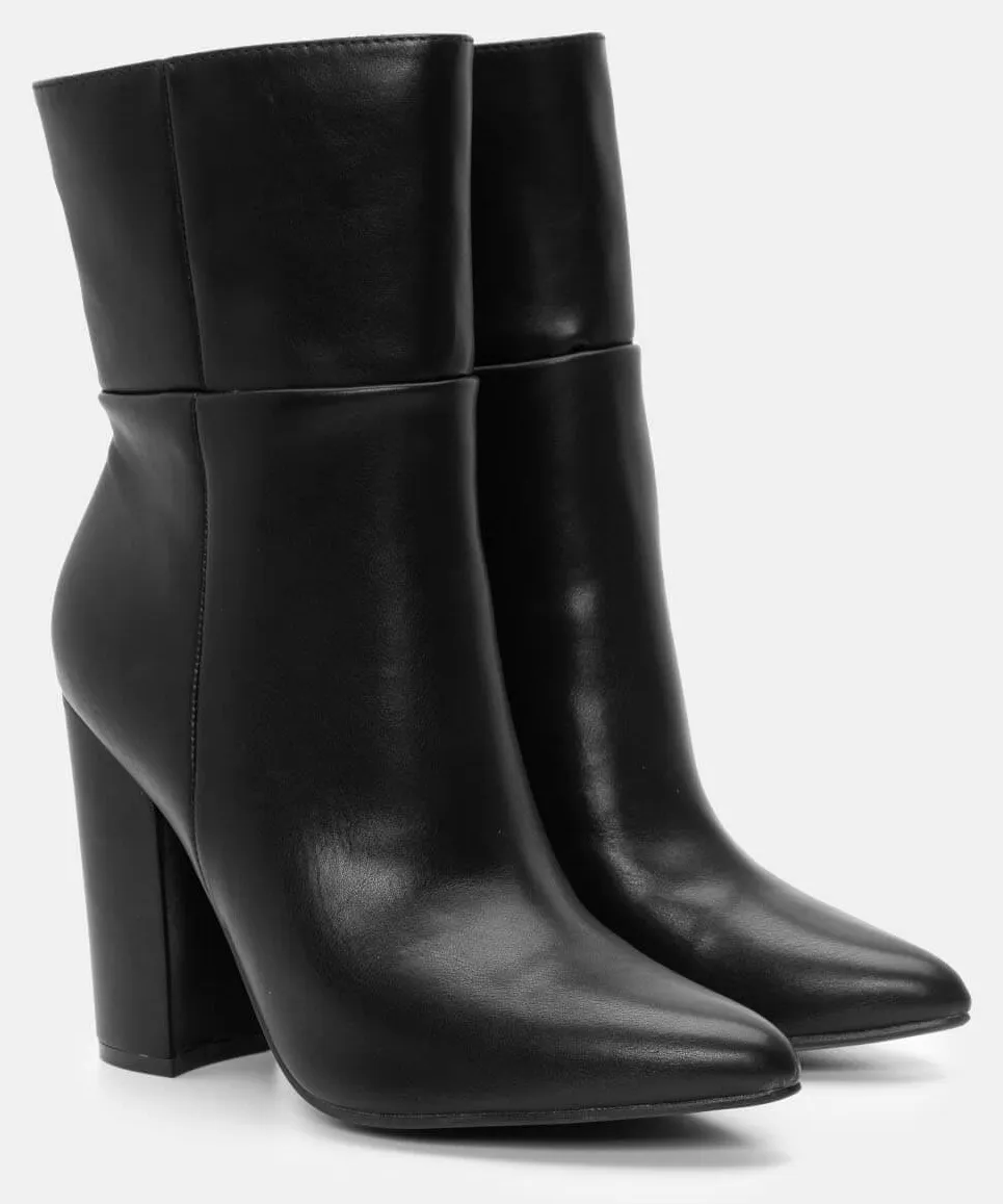 Μποτάκια Μυτερά με Ραφές - Μαύρο