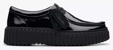CLARKS Torhill Bee 26179111-Black Pat Black