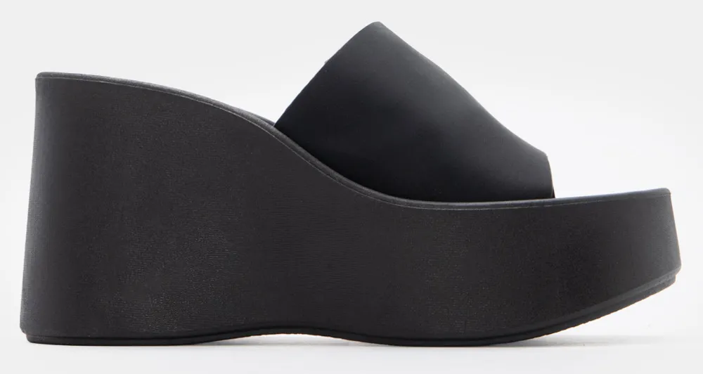 Πλατφόρμες με Φαρδιά Φάσα - Μαύρο