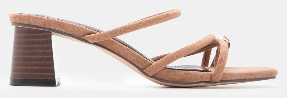 Mules Thong με Πολλαπλά Λουράκια & Μεταλλική Λεπτομέρεια - Καφέ
