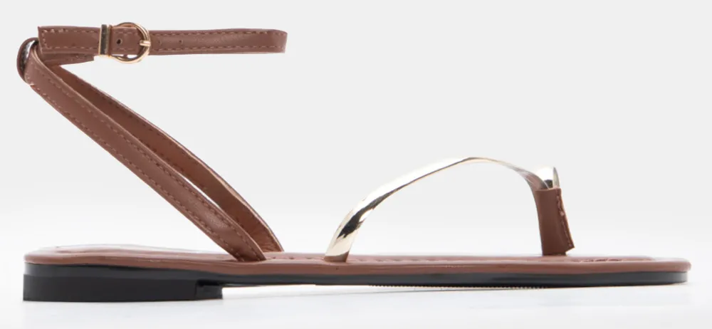 Flat Thong Σανδάλια με Μεταλλική Λεπτομέρεια & Μπαρέτα - Κάμελ